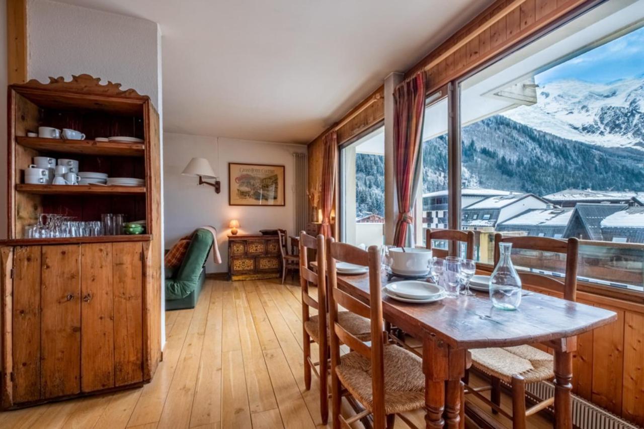 Apartment With Balcony And Mountain View Chamonix Bagian luar foto